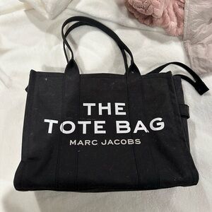 The tote bag